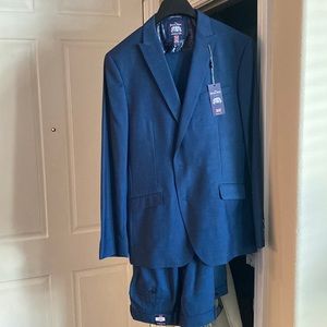 The Savile Row navy blue men’s suit 44L 38W